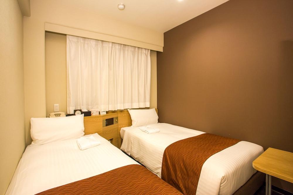 Via Inn Shin Osaka West Zewnętrze zdjęcie