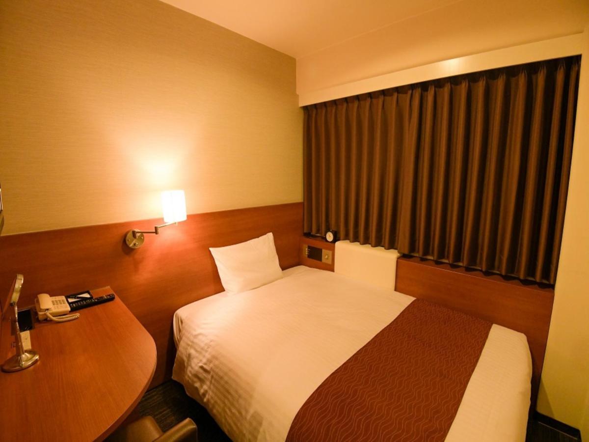 Via Inn Shin Osaka West Zewnętrze zdjęcie