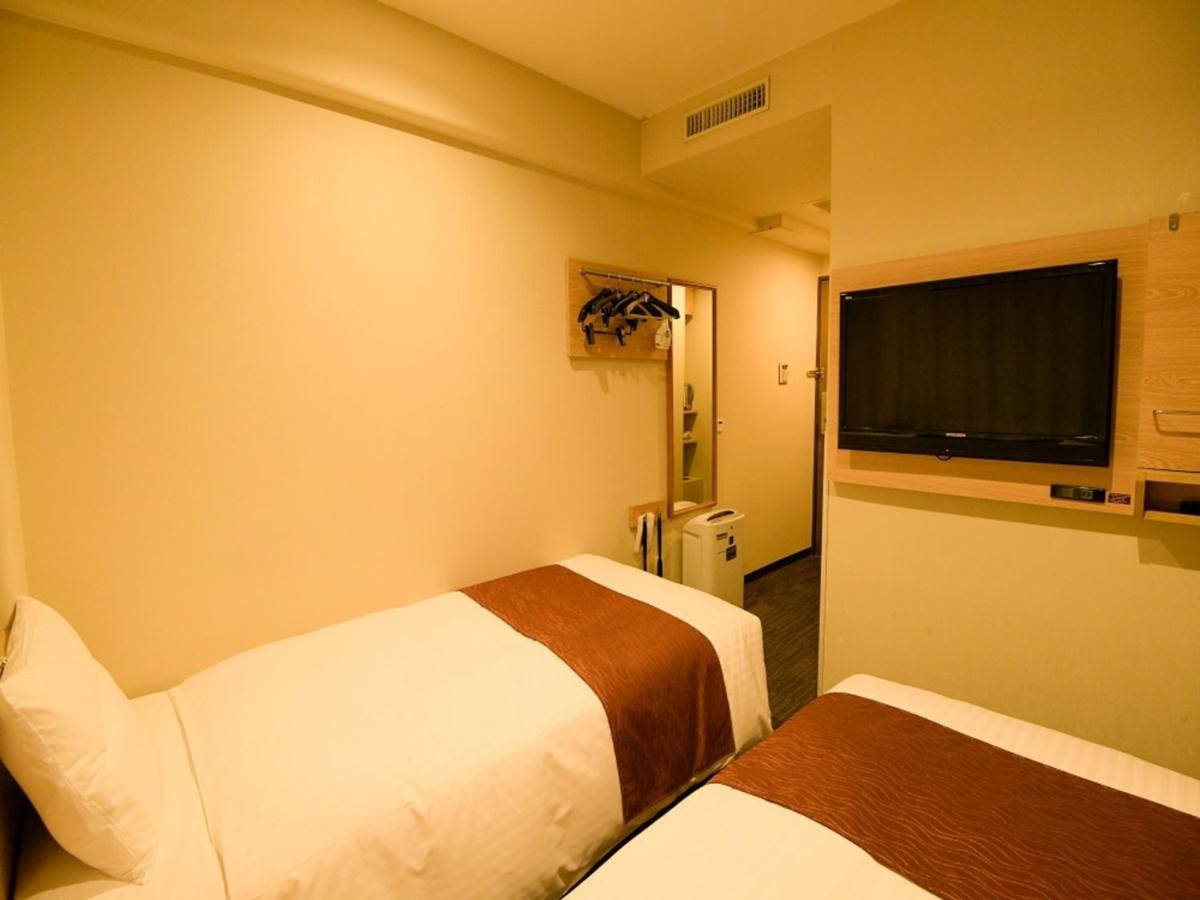 Via Inn Shin Osaka West Zewnętrze zdjęcie