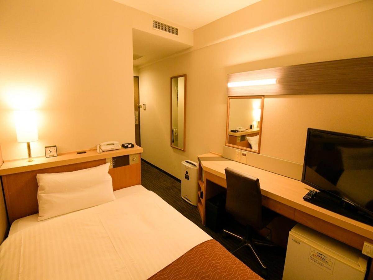 Via Inn Shin Osaka West Zewnętrze zdjęcie