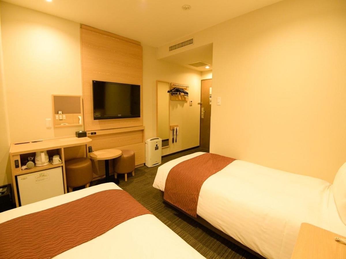Via Inn Shin Osaka West Zewnętrze zdjęcie