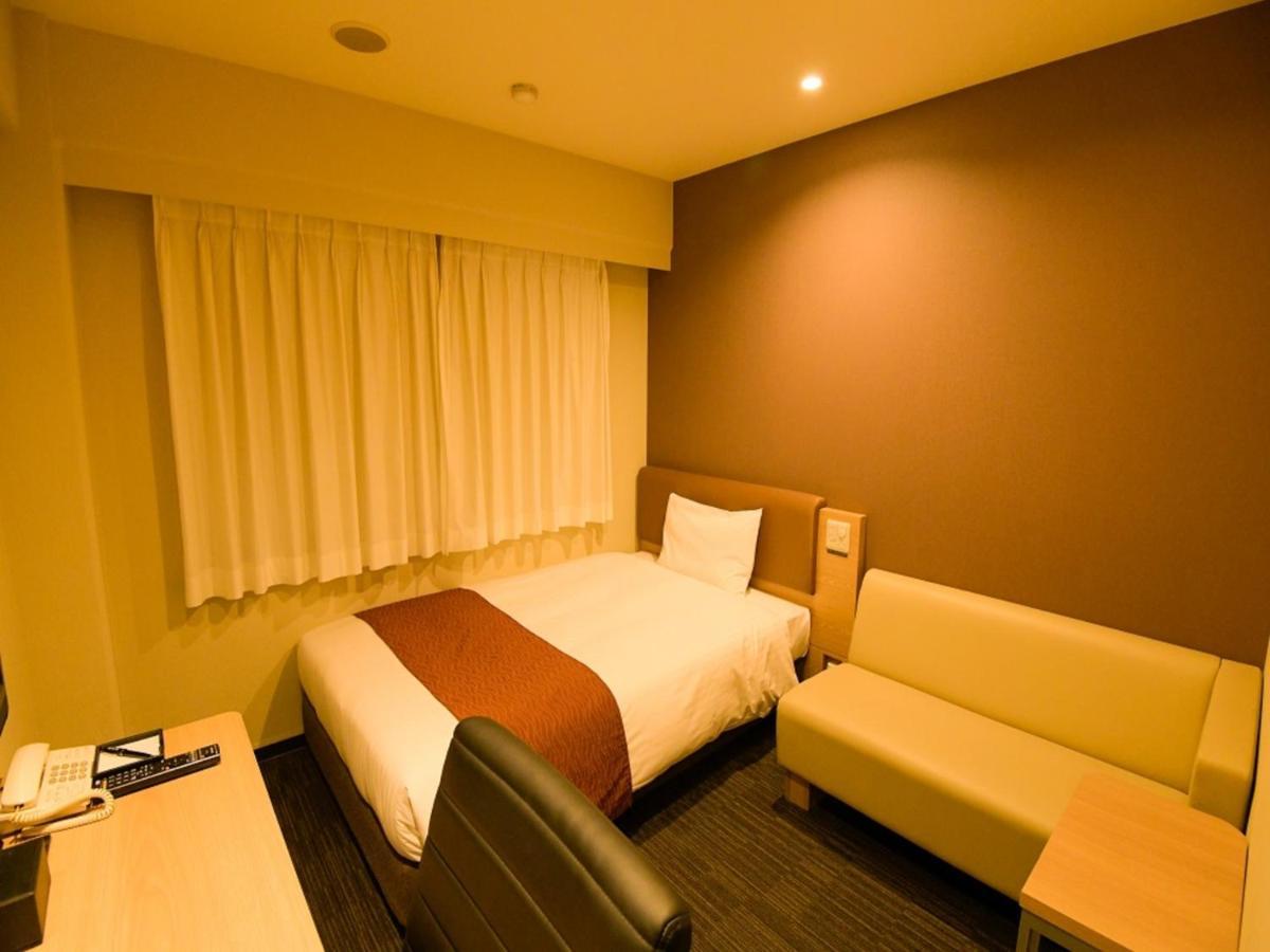 Via Inn Shin Osaka West Zewnętrze zdjęcie
