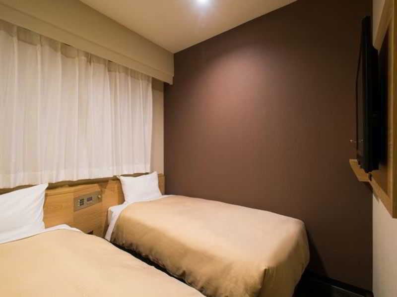 Via Inn Shin Osaka West Zewnętrze zdjęcie